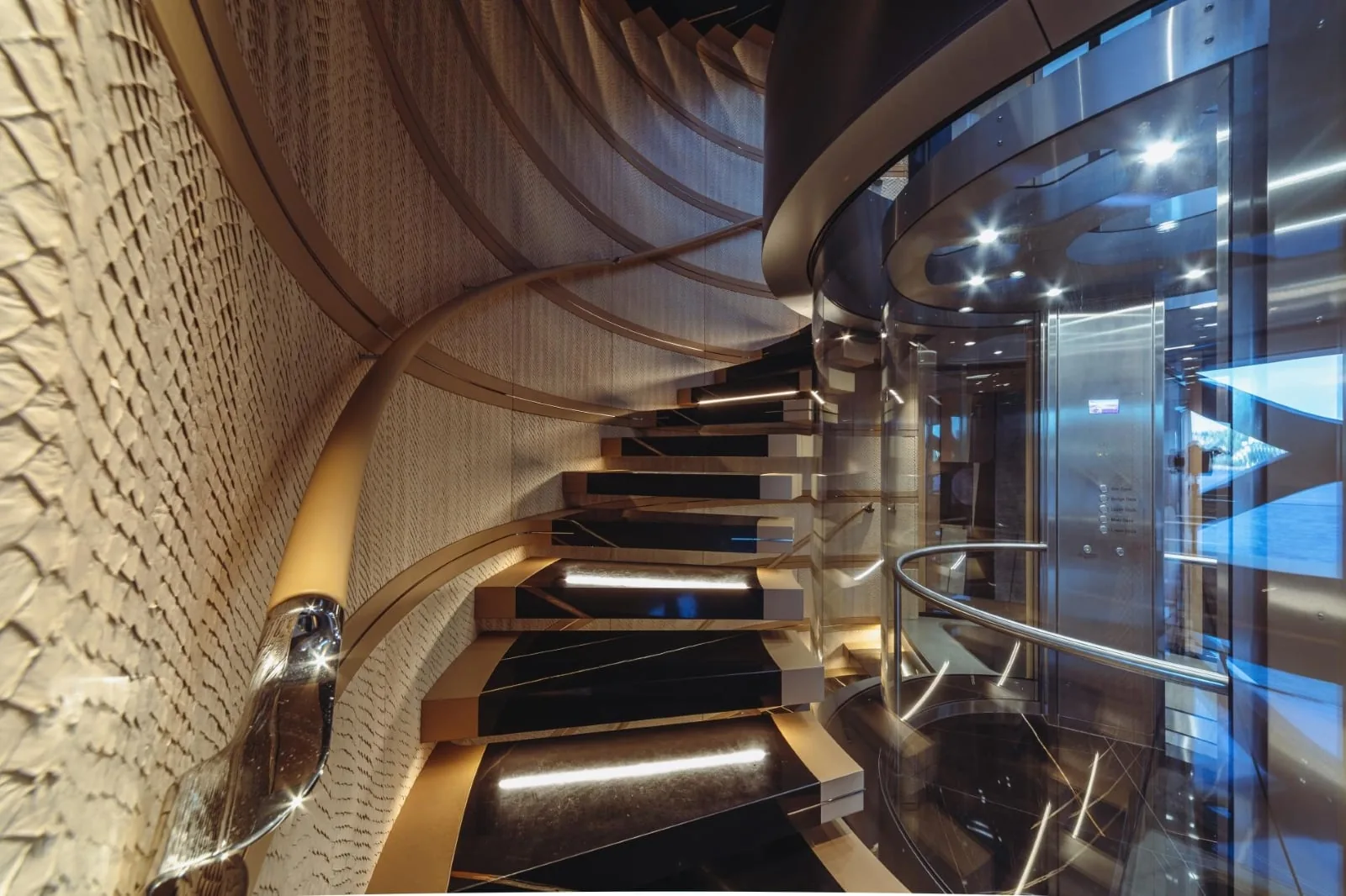 PROJECT X - photo 35 location yacht Saint-Tropez