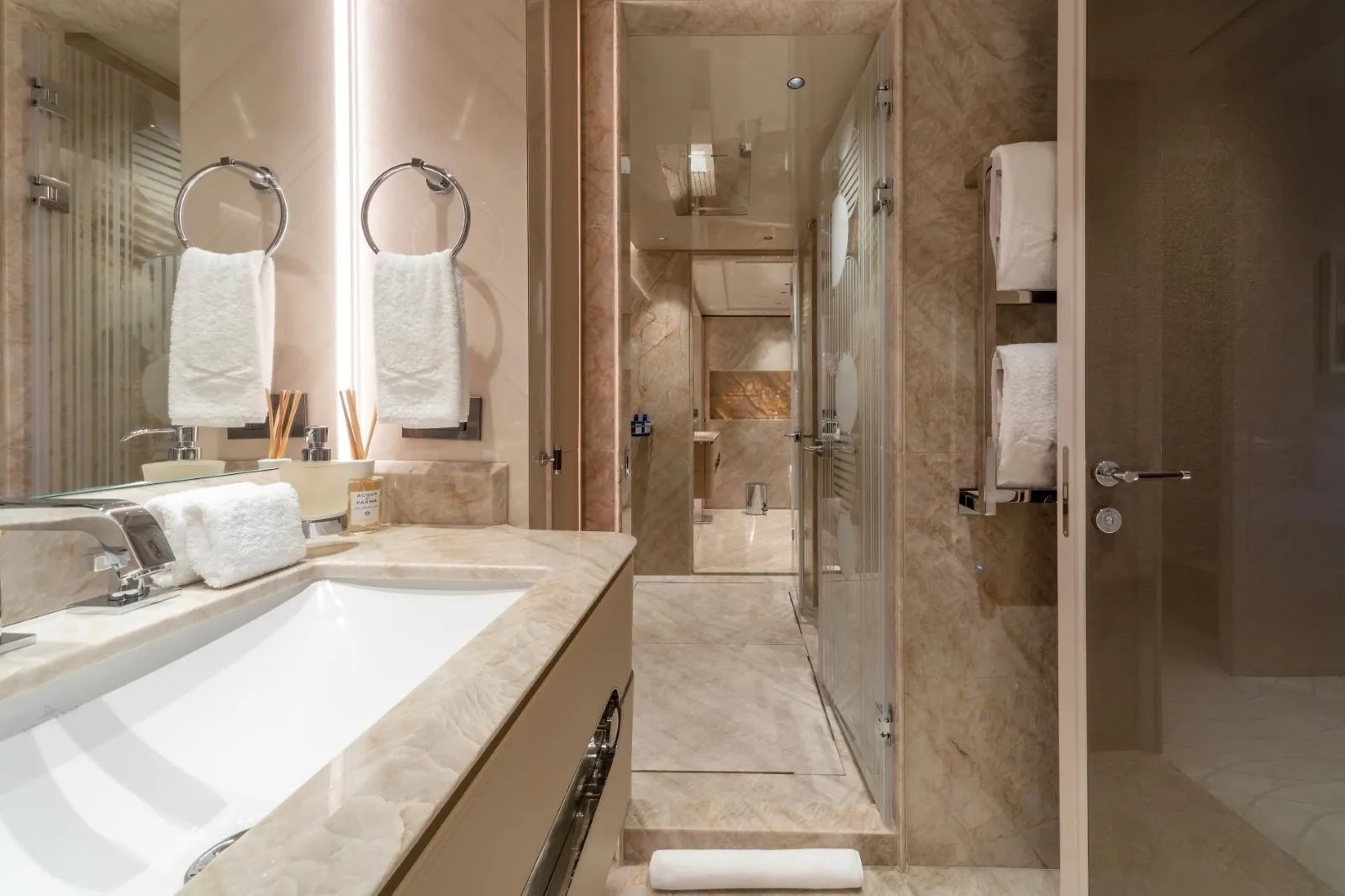 PROJECT X - photo 45 location yacht Saint-Tropez