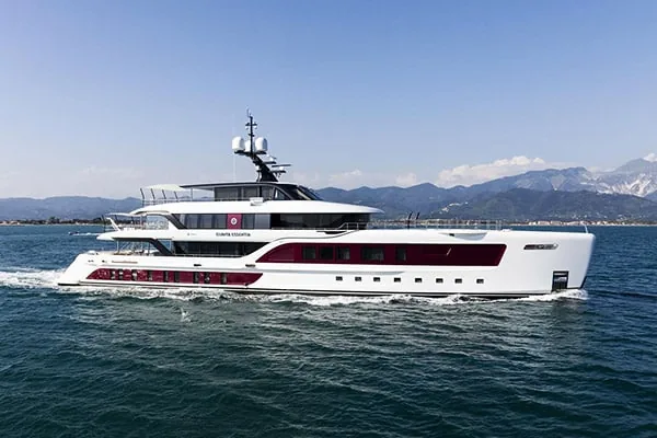 QUINTA ESSENTIA - location yacht Saint-Tropez