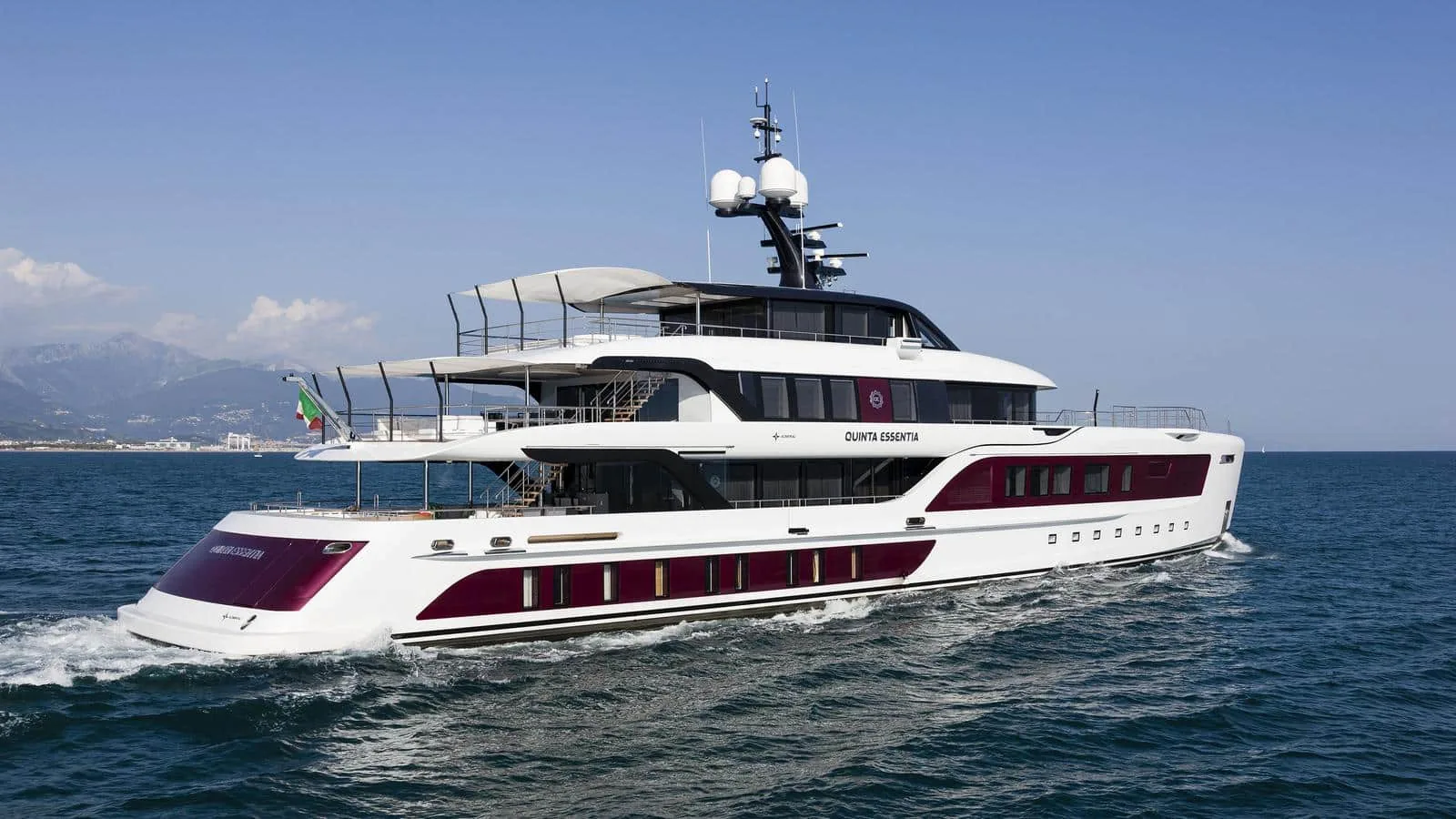 QUINTA ESSENTIA - photo 7 location yacht Saint-Tropez