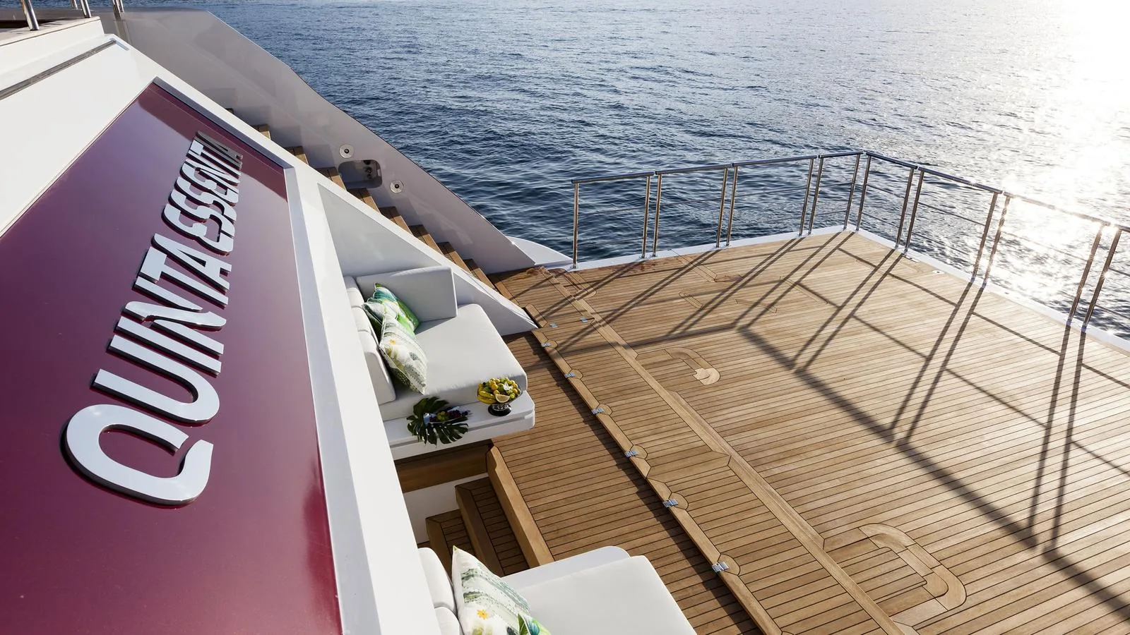 QUINTA ESSENTIA - photo 8 location yacht Saint-Tropez