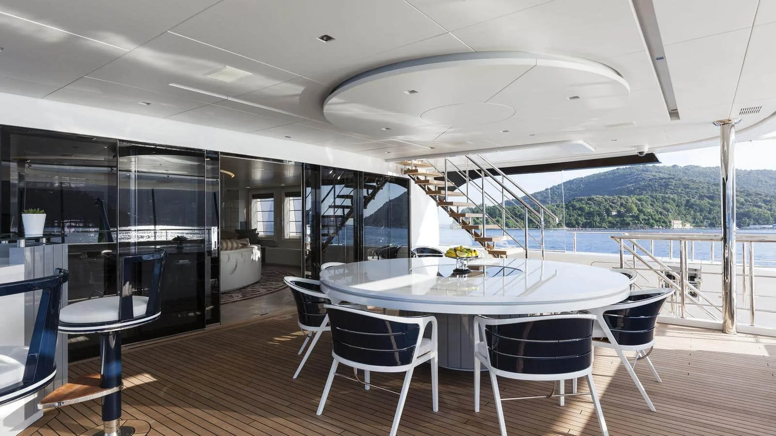 QUINTA ESSENTIA - photo 11 location yacht Saint-Tropez