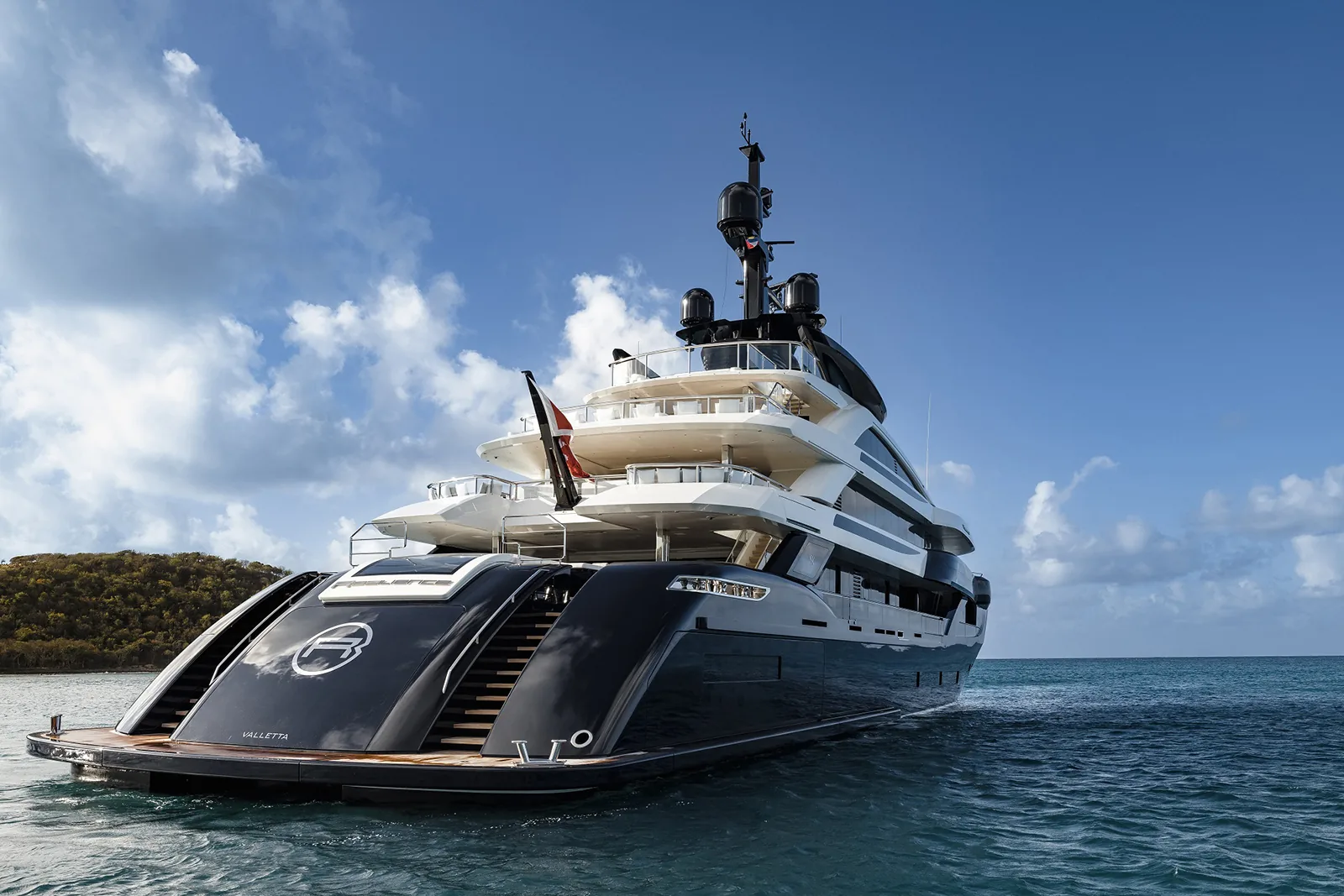 RESILIENCE - photo 3 location yacht Saint-Tropez
