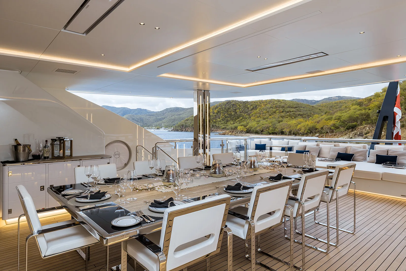 RESILIENCE - photo 10 location yacht Saint-Tropez