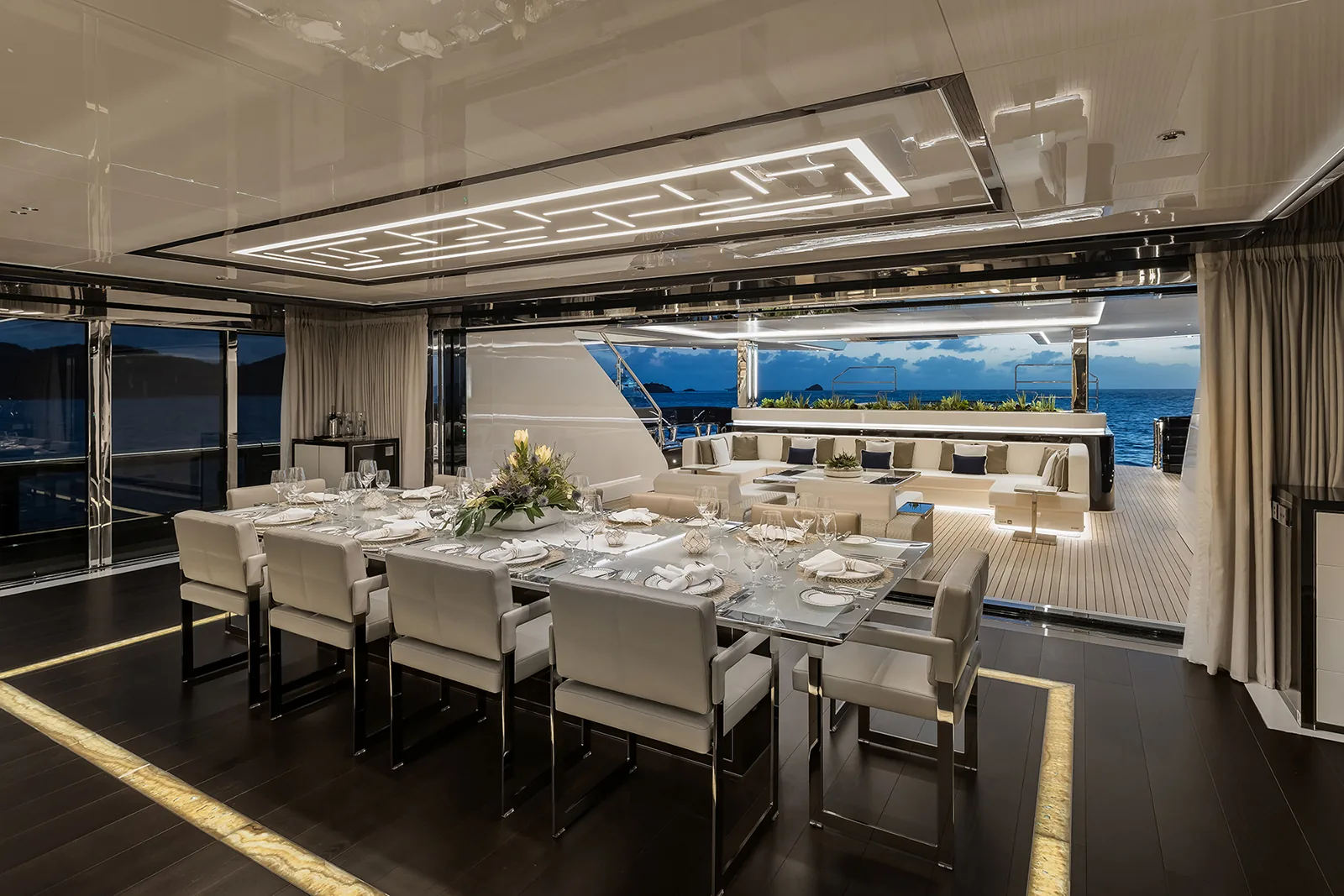 RESILIENCE - photo 24 location yacht Saint-Tropez