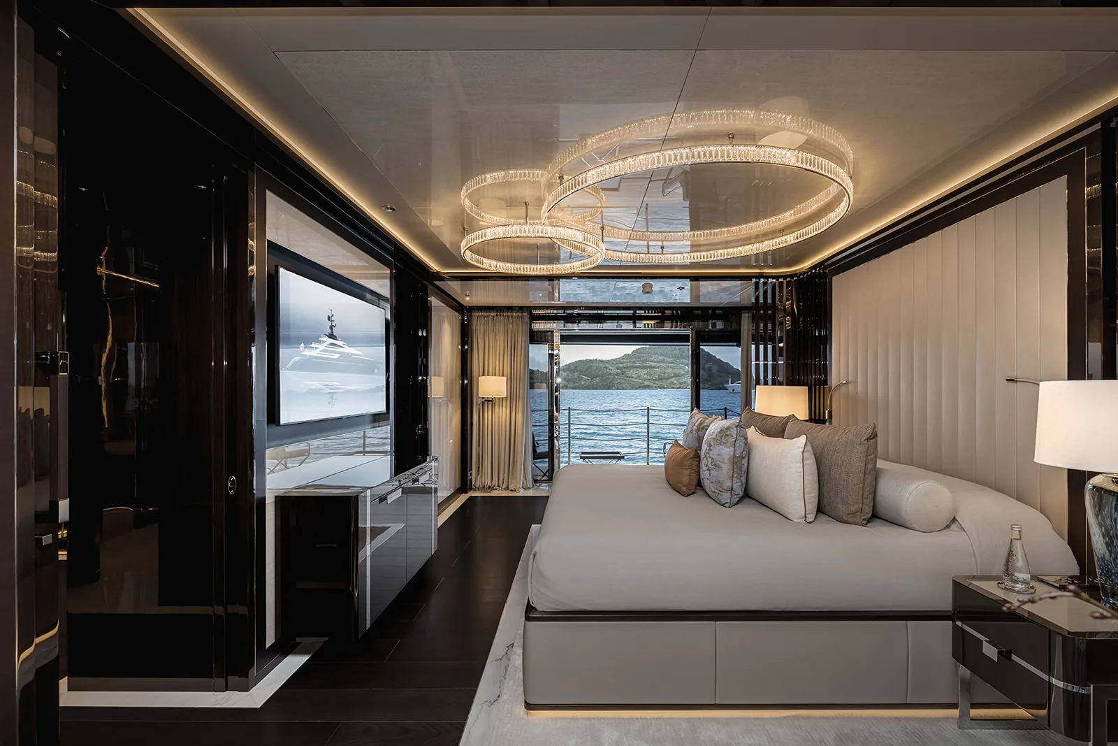 RESILIENCE - photo 26 location yacht Saint-Tropez