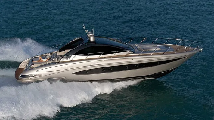 RIVA VERTIGO 63 - location yacht Saint-Tropez