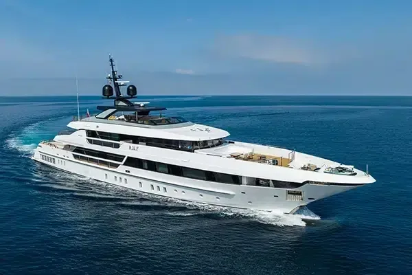 RMF - location yacht Saint-Tropez