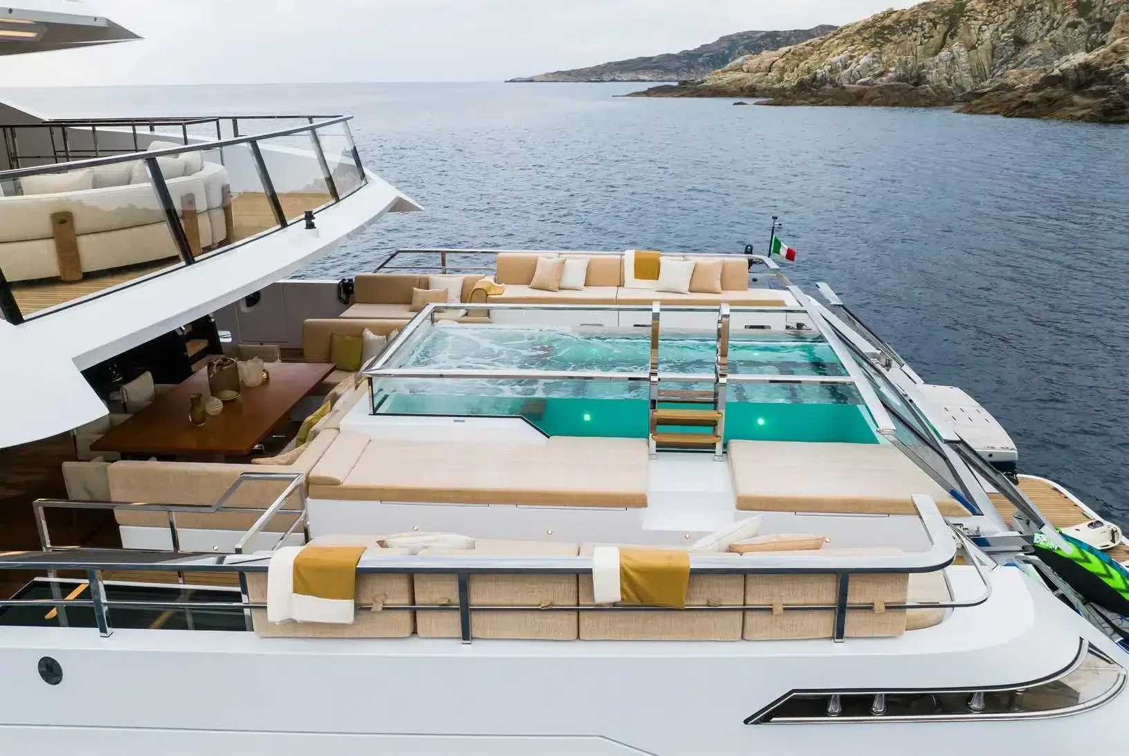 RMF - photo 17 location yacht Saint-Tropez