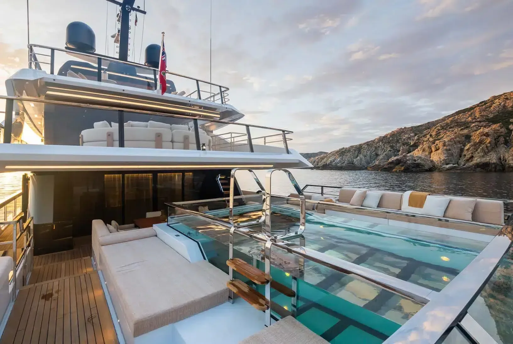 RMF - photo 18 location yacht Saint-Tropez