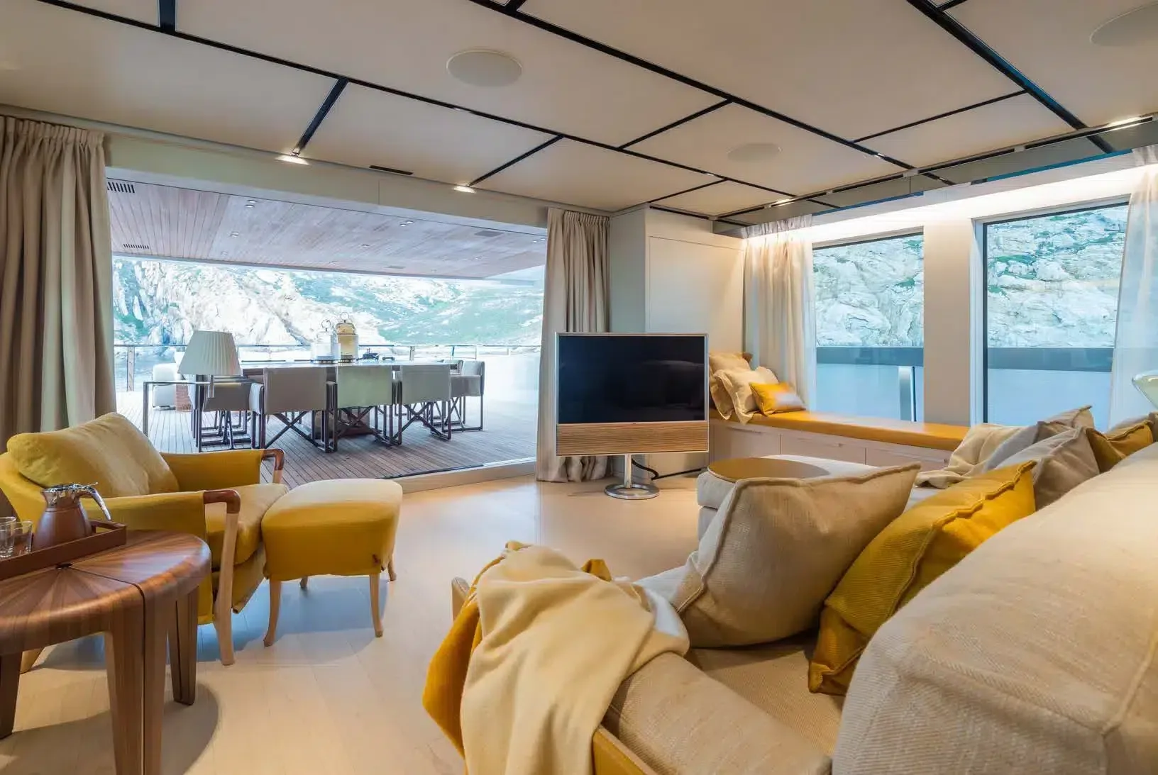 RMF - photo 19 location yacht Saint-Tropez