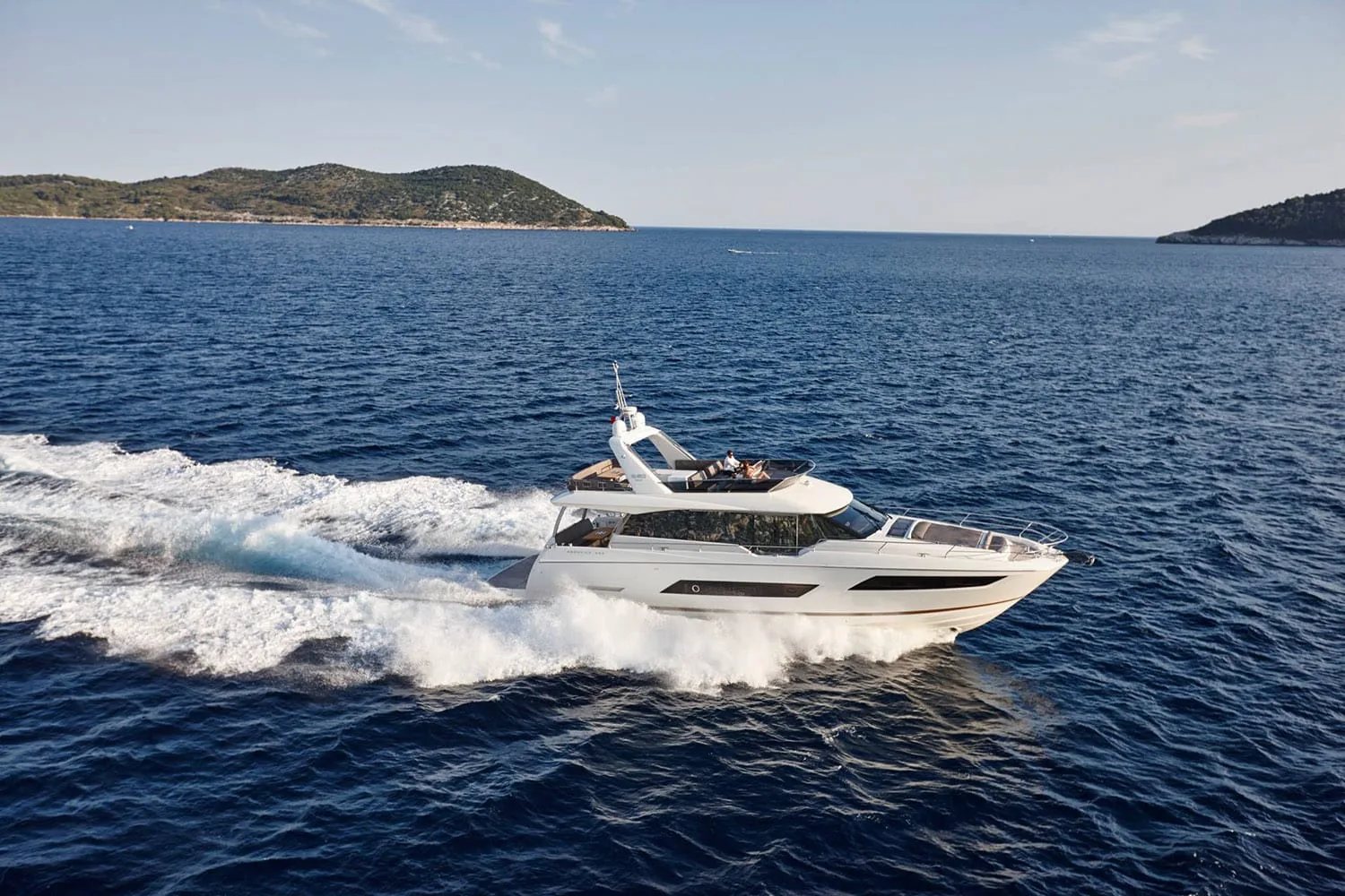 ROMY ONE - photo 6 location yacht Saint-Tropez