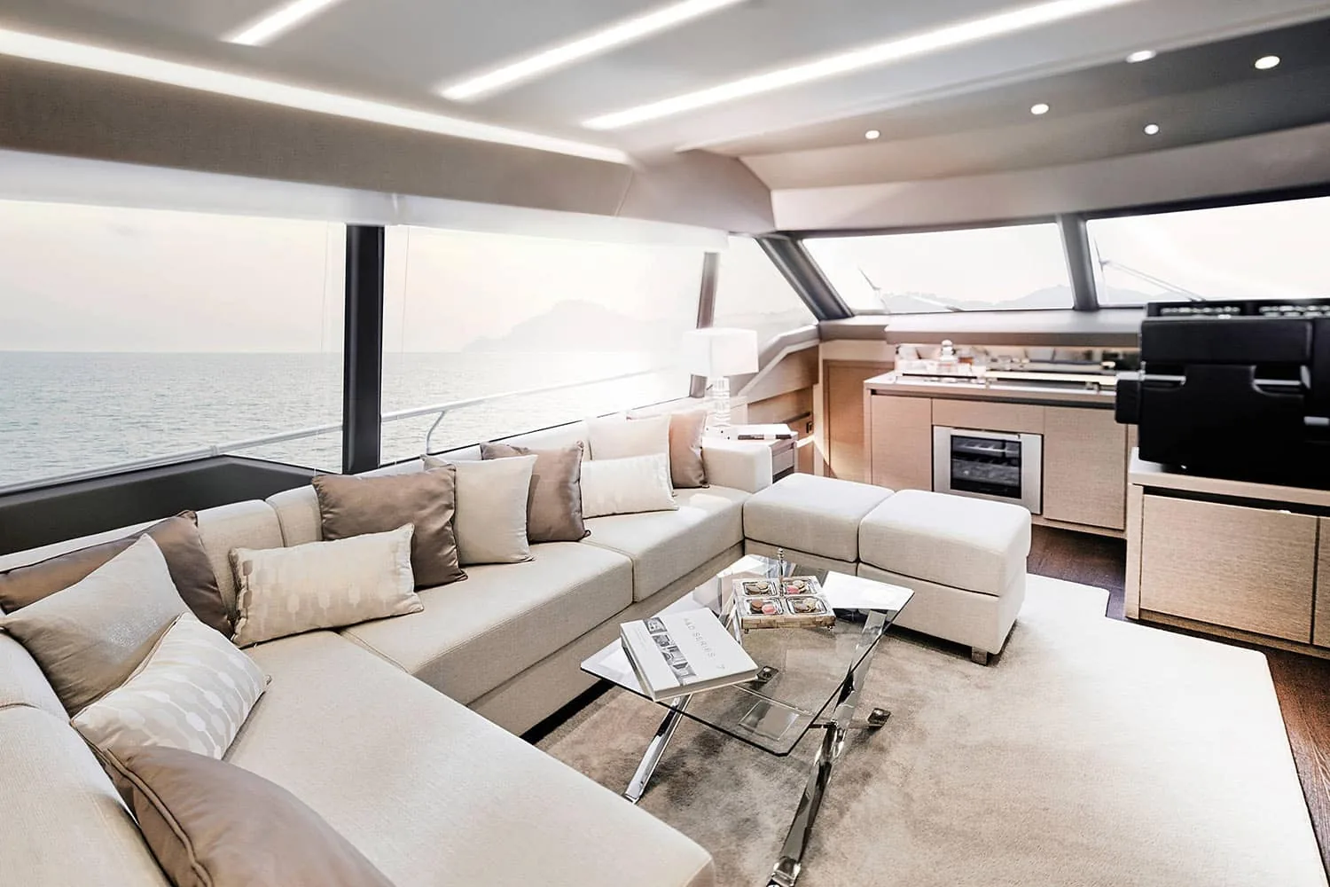 ROMY ONE - photo 30 location yacht Saint-Tropez
