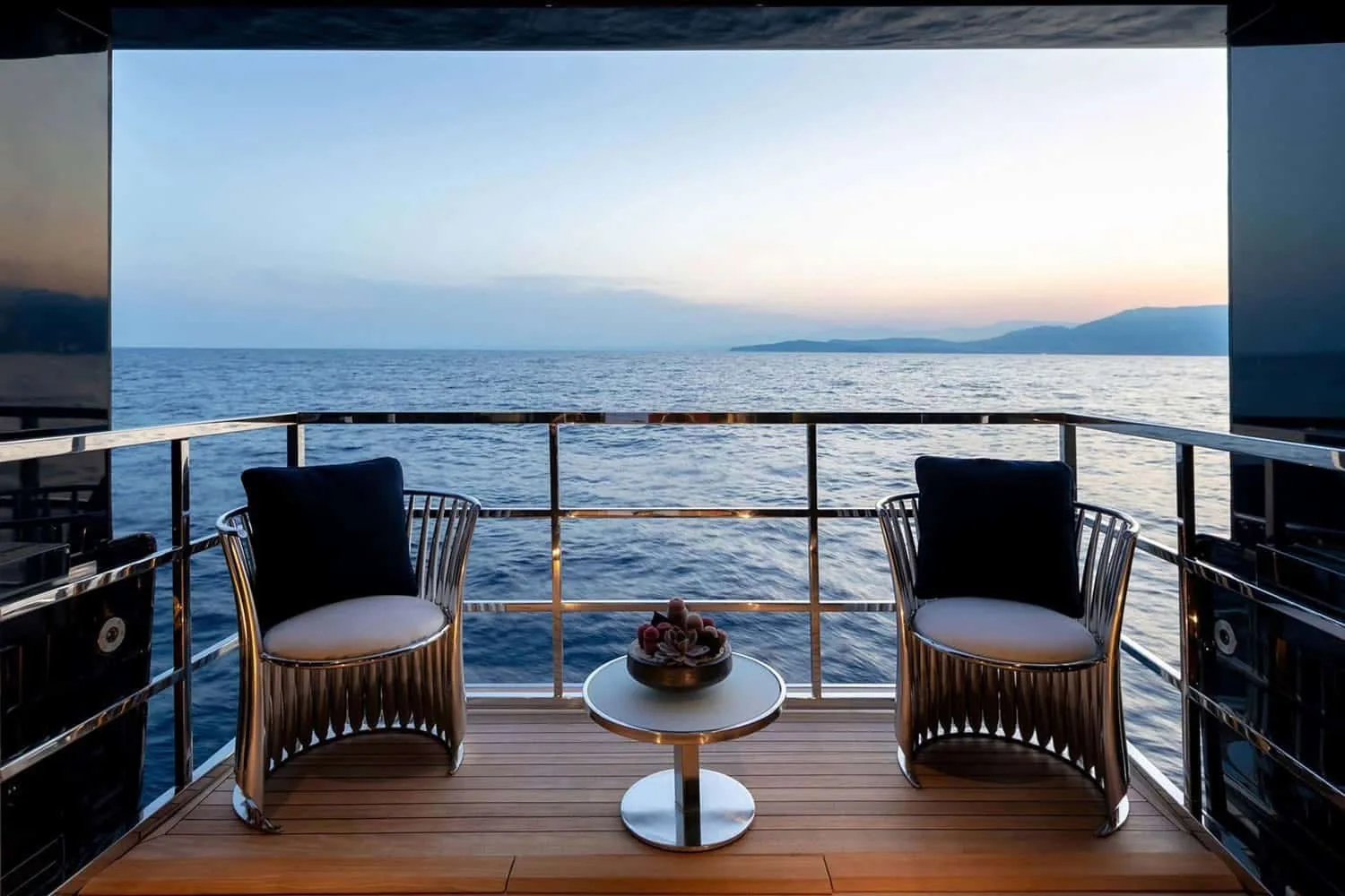 SARASTAR - photo 12 location yacht Saint-Tropez