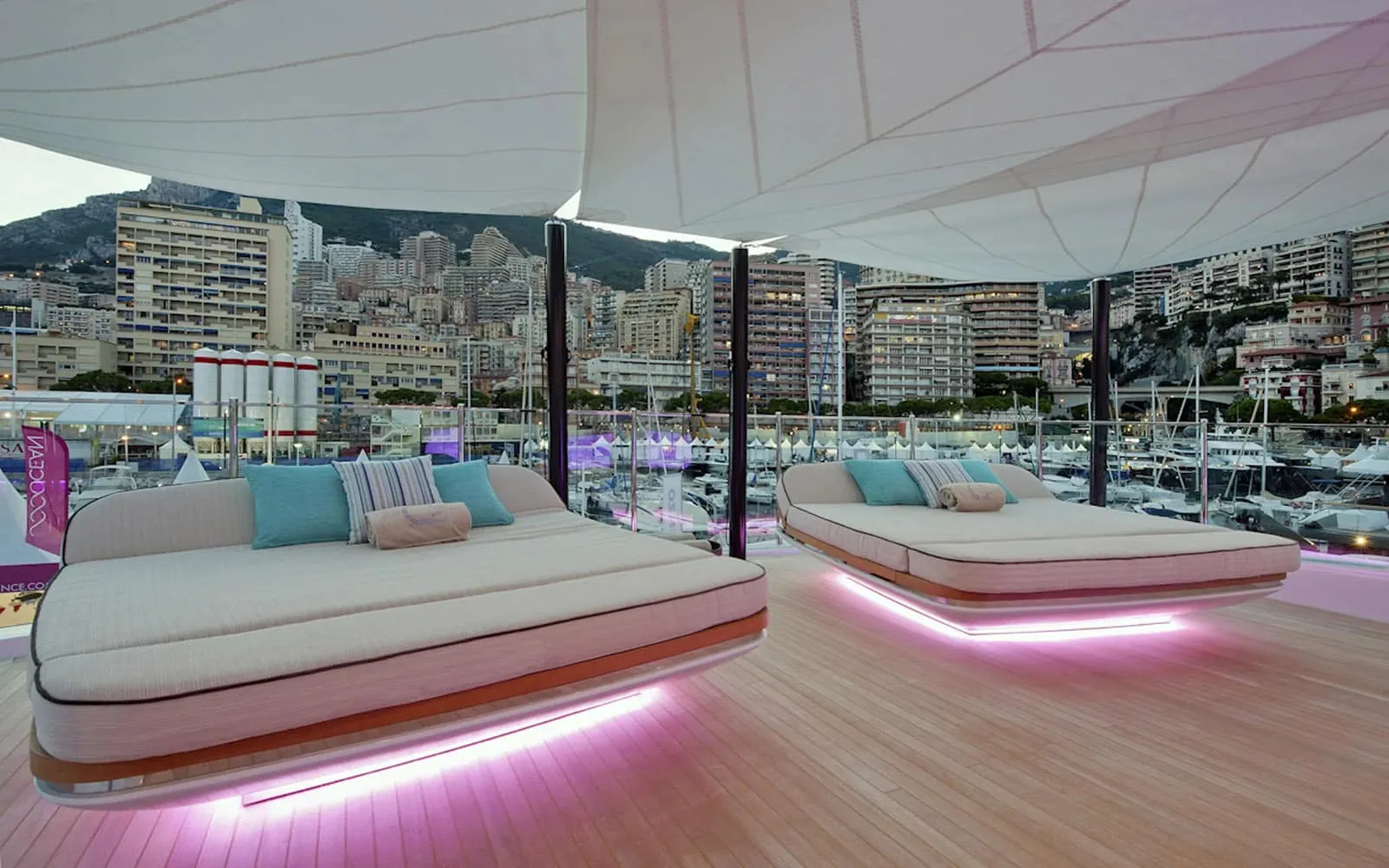 SCORPION - photo 8 location yacht Saint-Tropez