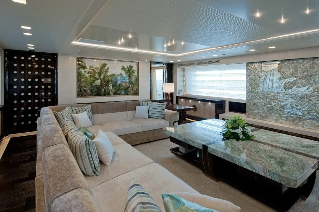 SCORPION - photo 10 location yacht Saint-Tropez