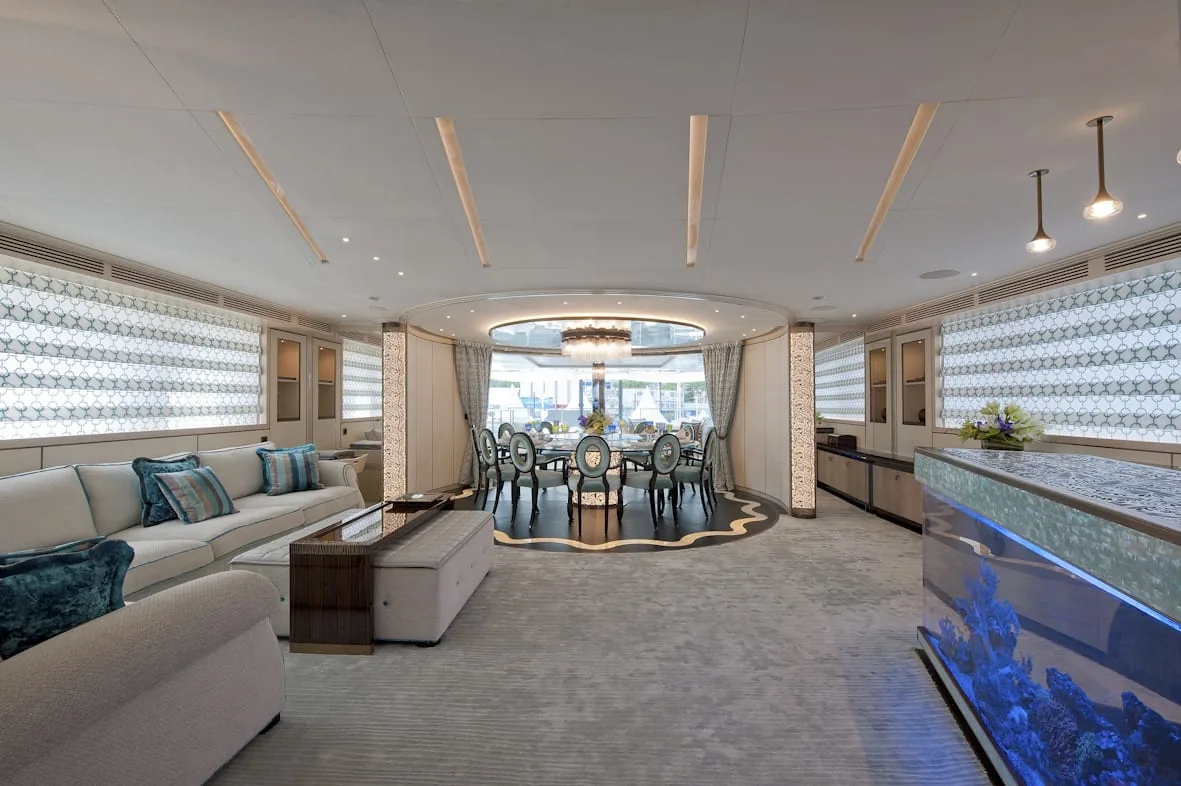 SCORPION - photo 30 location yacht Saint-Tropez