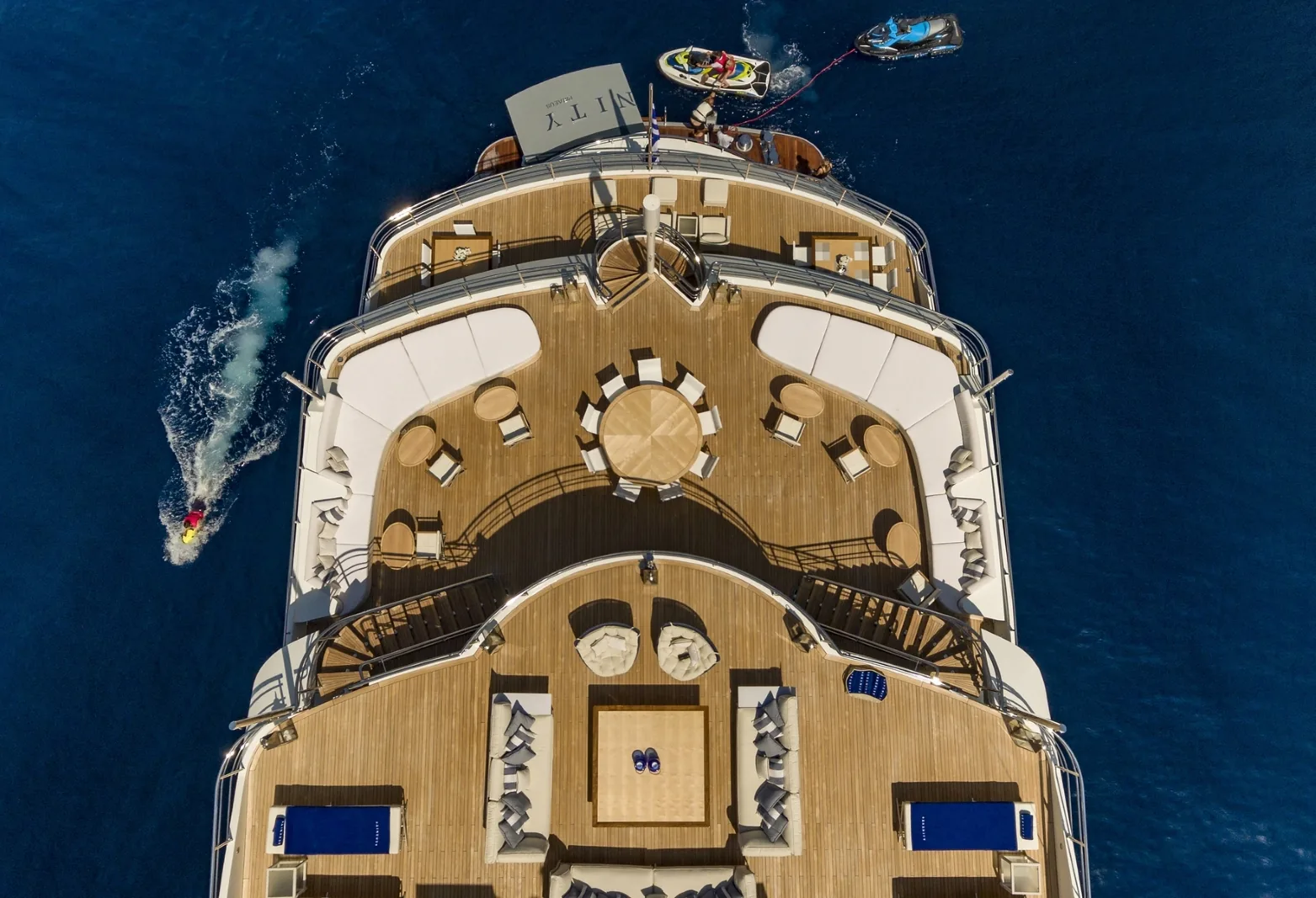 SERENITY - photo 2 location yacht Saint-Tropez