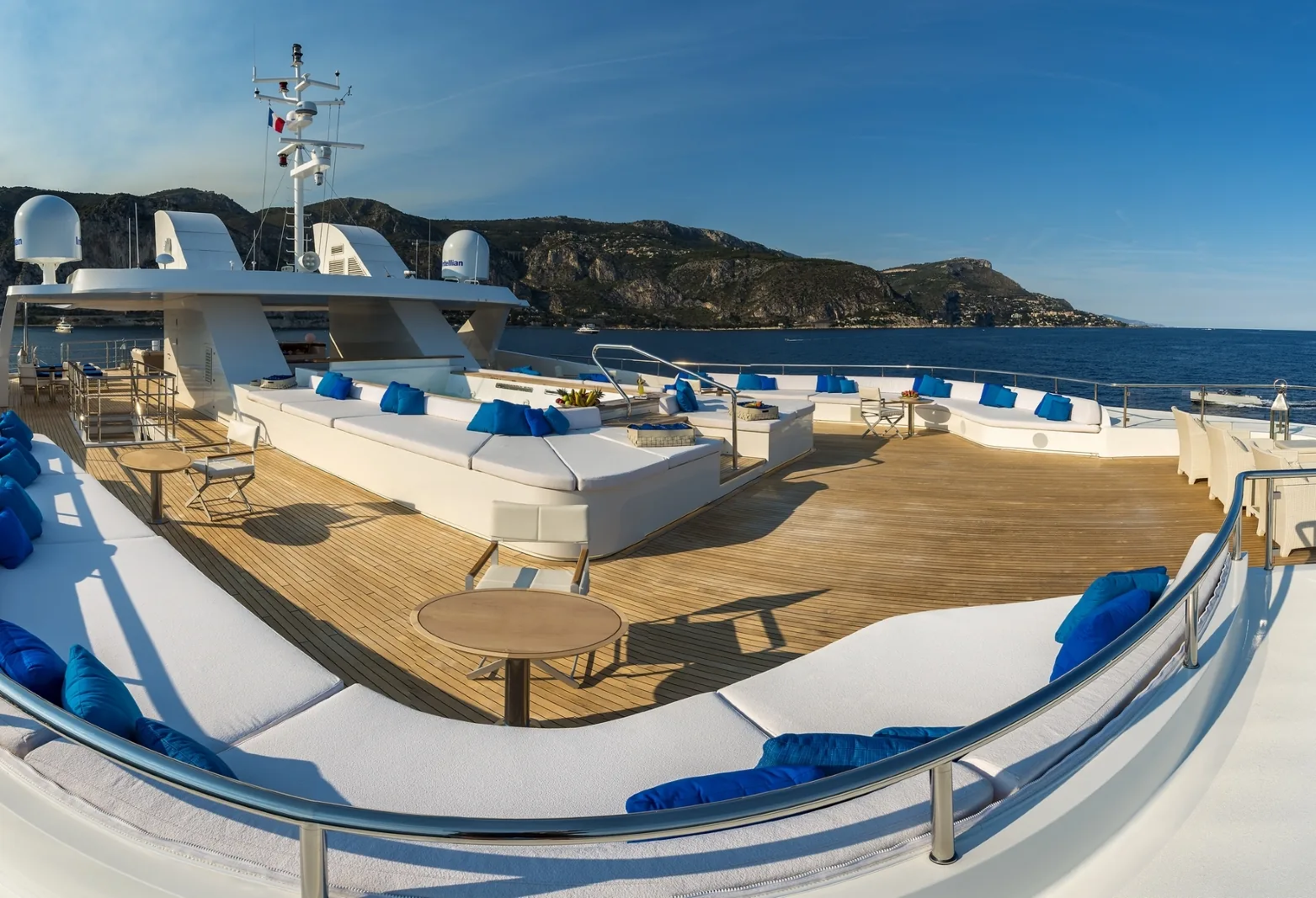 SERENITY - photo 5 location yacht Saint-Tropez