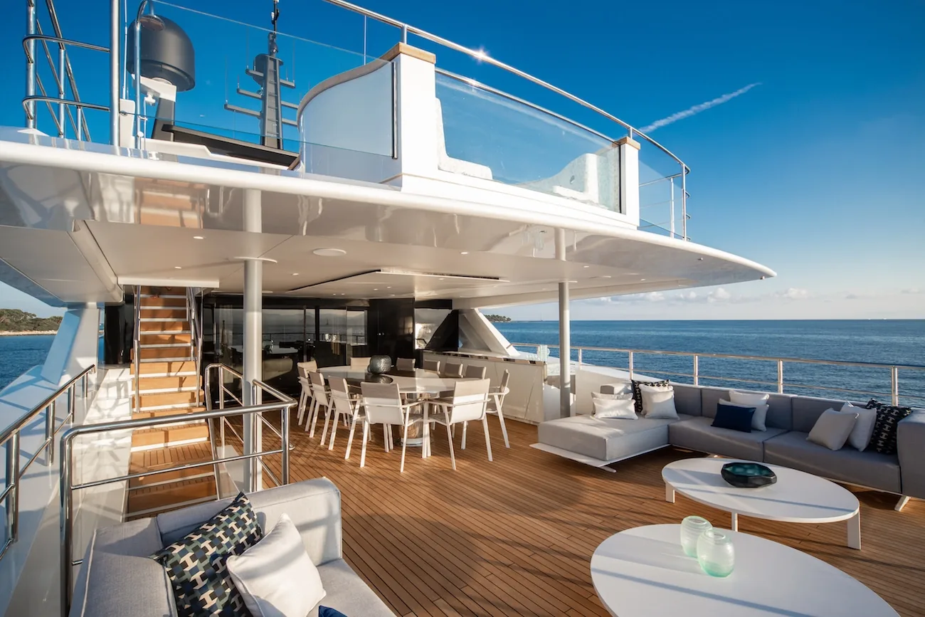 SILVER FOX - photo 13 location yacht Saint-Tropez