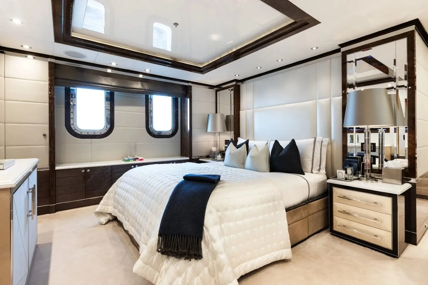 SOUNDWAVE - photo 7 location yacht Saint-Tropez