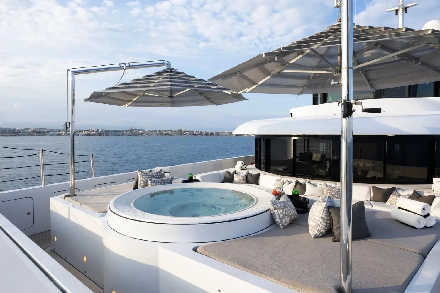 SOUNDWAVE - photo 25 location yacht Saint-Tropez