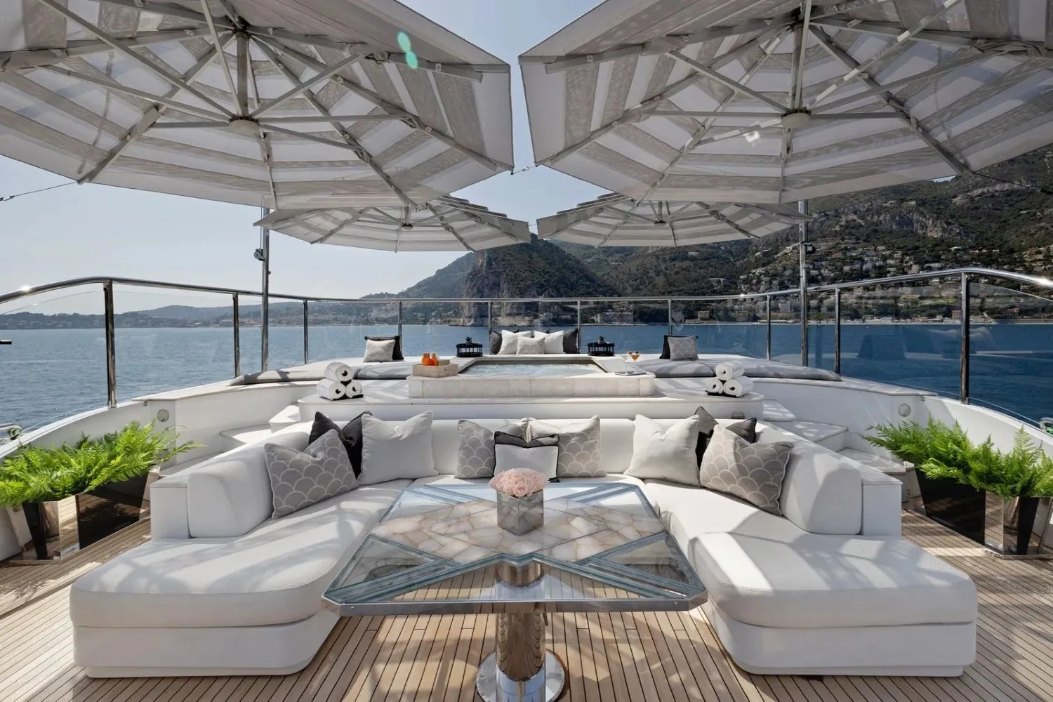 SOUNDWAVE - photo 30 location yacht Saint-Tropez