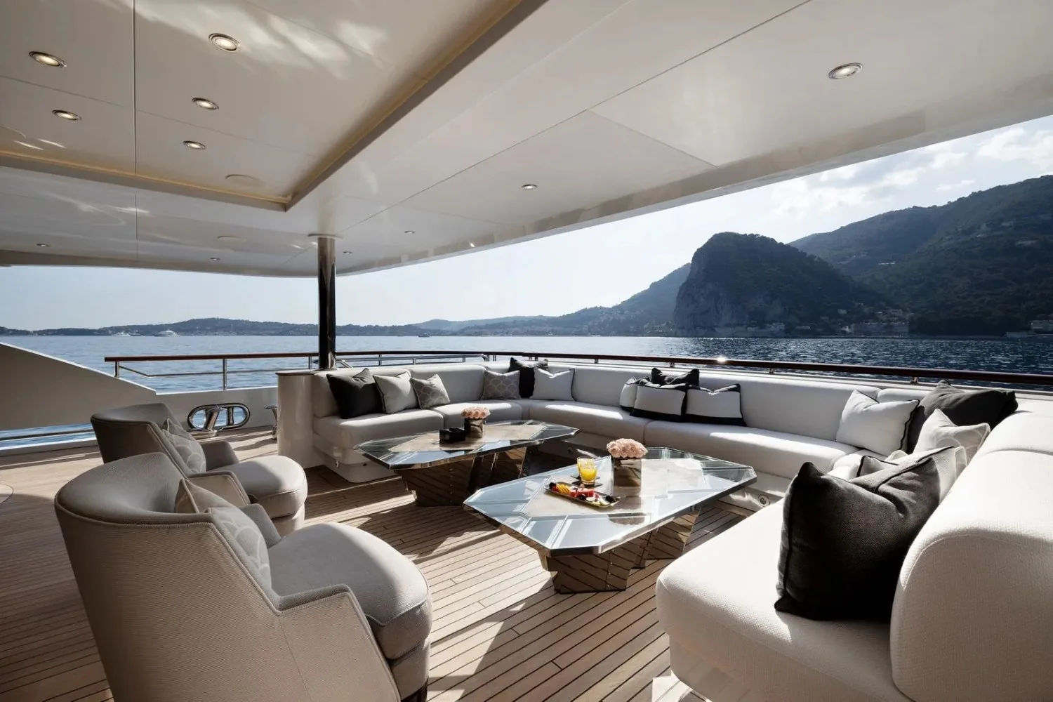 SOUNDWAVE - photo 32 location yacht Saint-Tropez
