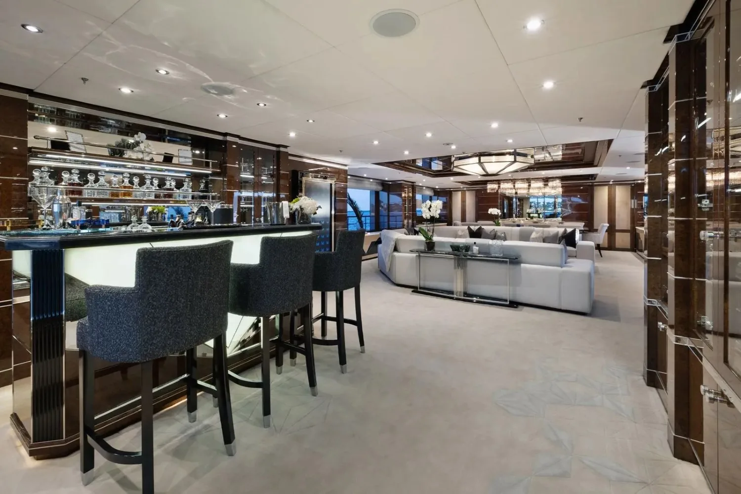 SOUNDWAVE - photo 38 location yacht Saint-Tropez