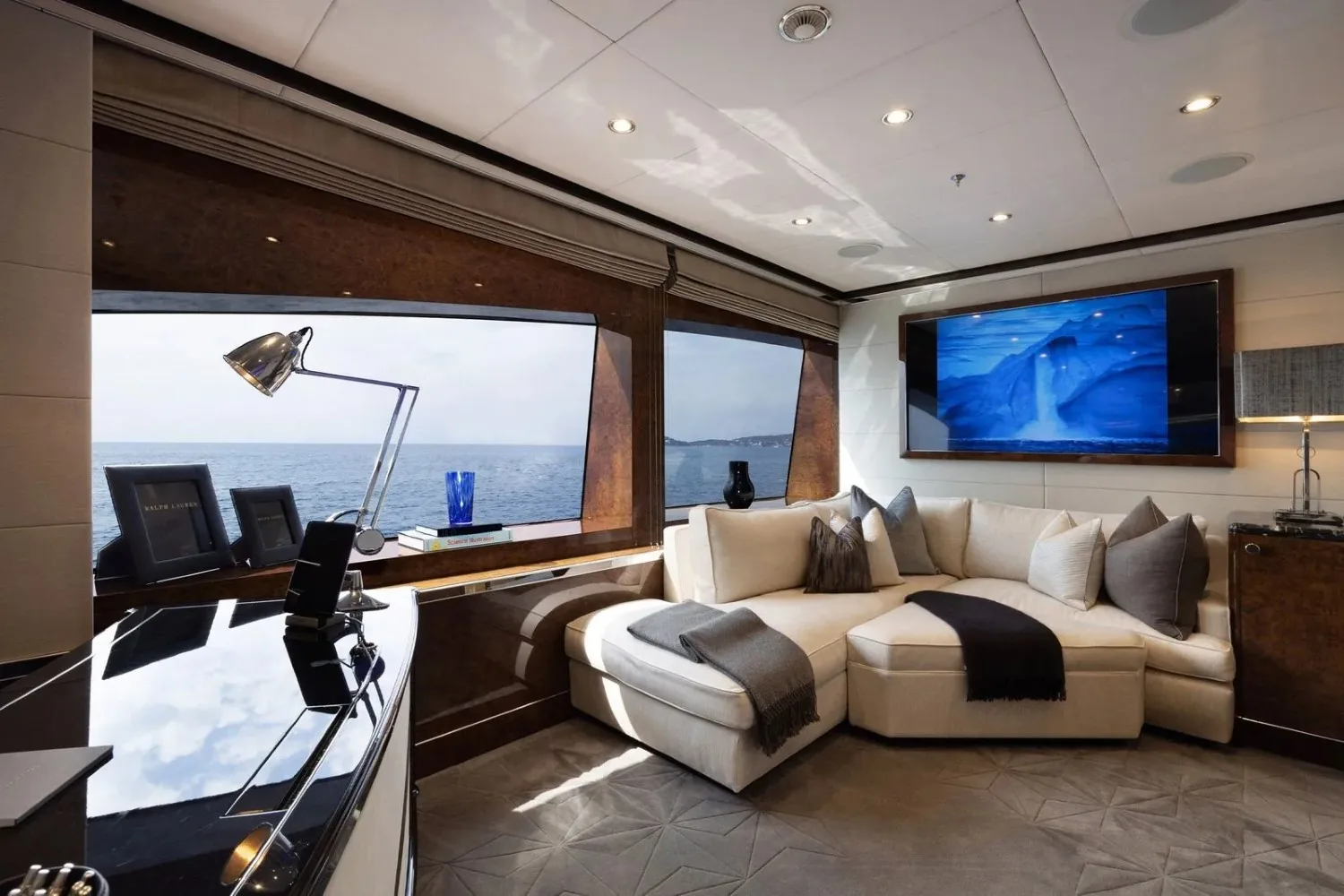 SOUNDWAVE - photo 47 location yacht Saint-Tropez
