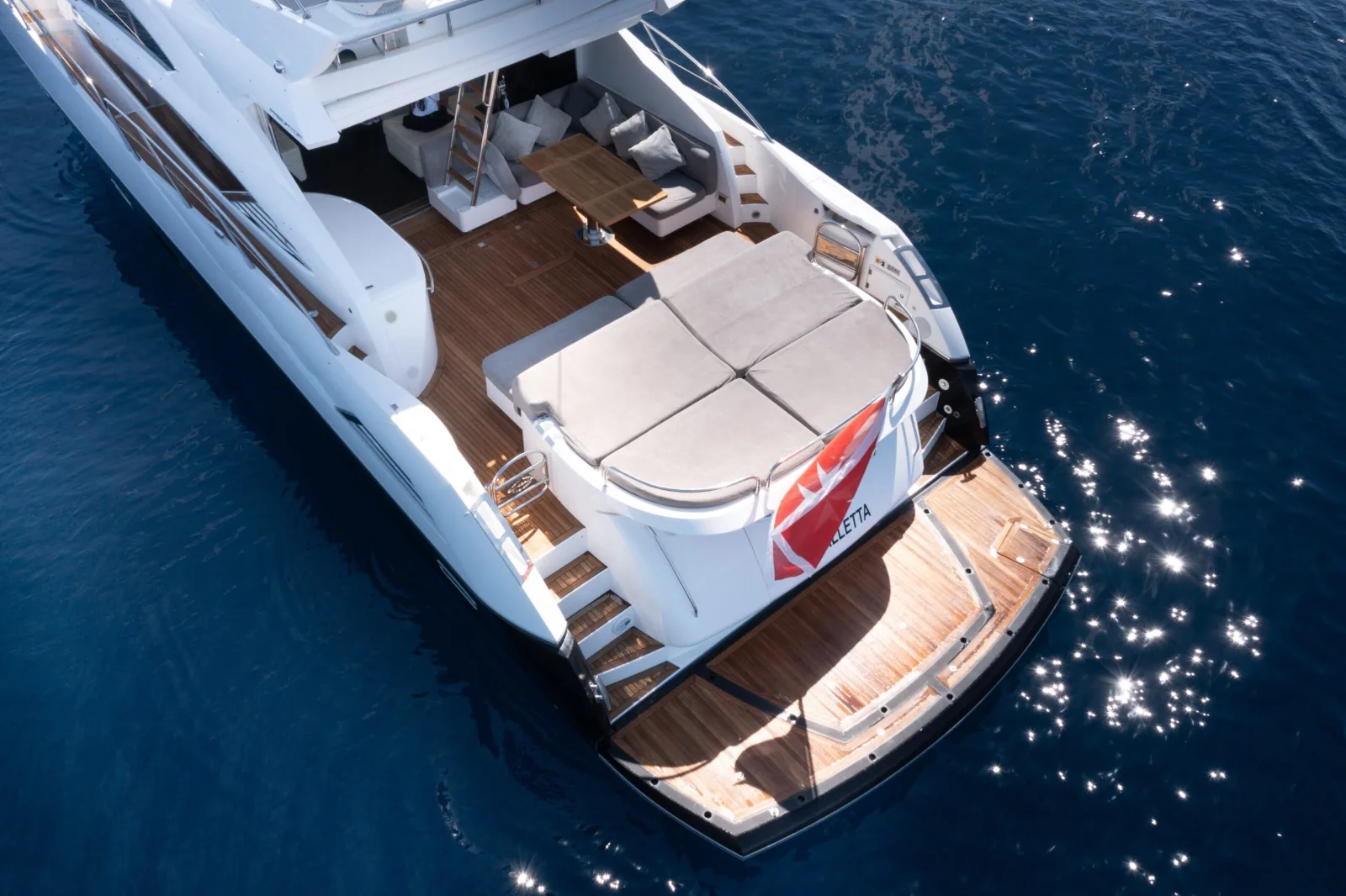 STAR OF SEVEN SEAS - photo 5 location yacht Saint-Tropez