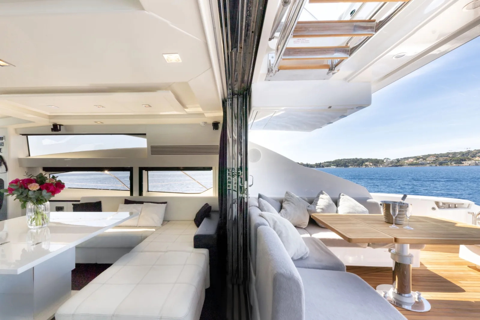 STAR OF SEVEN SEAS - photo 10 location yacht Saint-Tropez