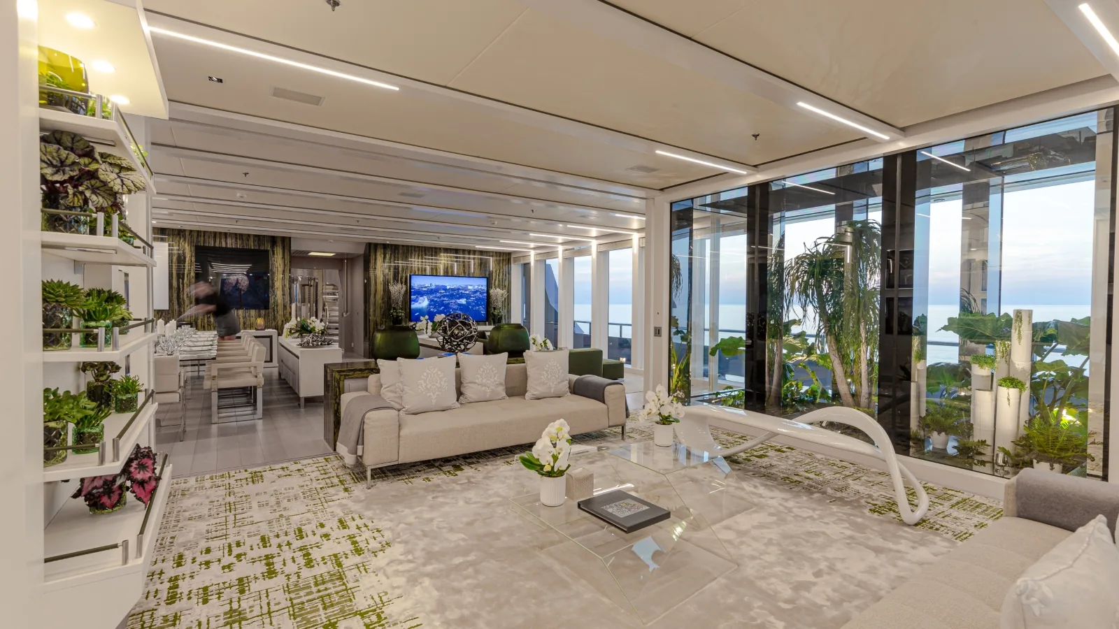 STELLA MARIS - photo 12 location yacht Saint-Tropez