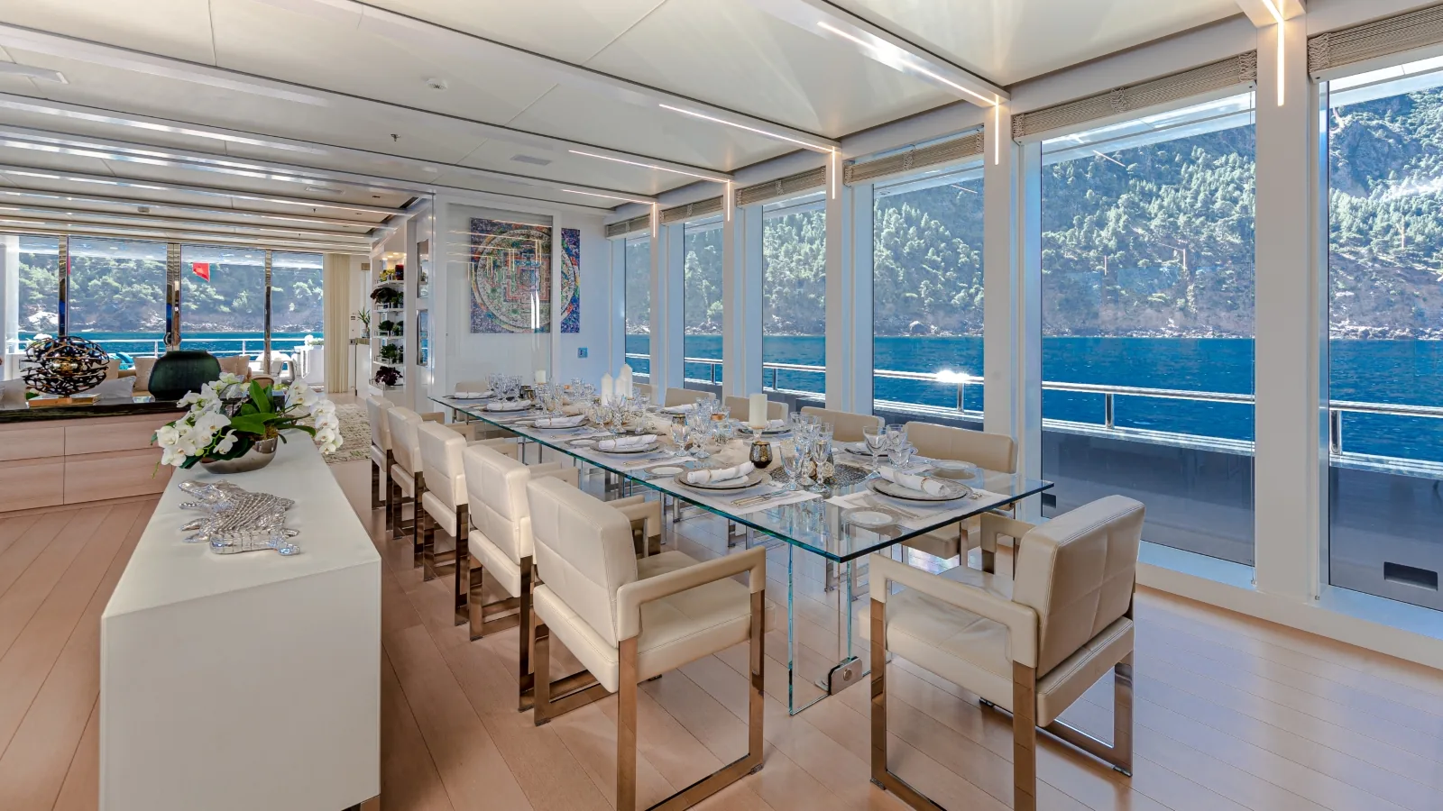 STELLA MARIS - photo 13 location yacht Saint-Tropez