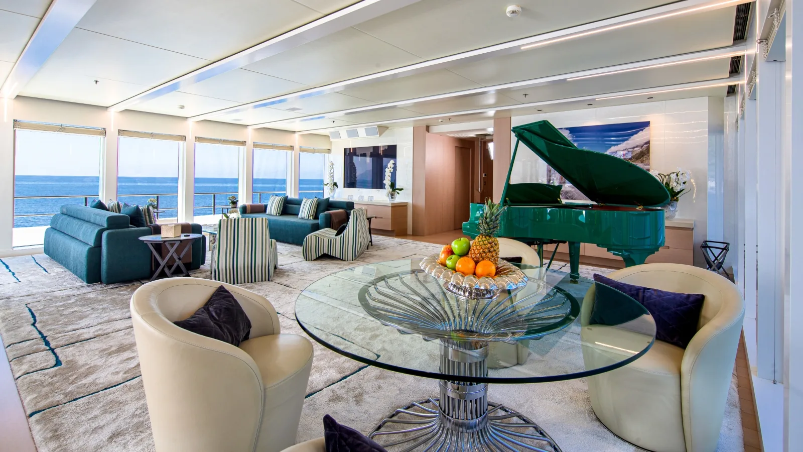 STELLA MARIS - photo 14 location yacht Saint-Tropez