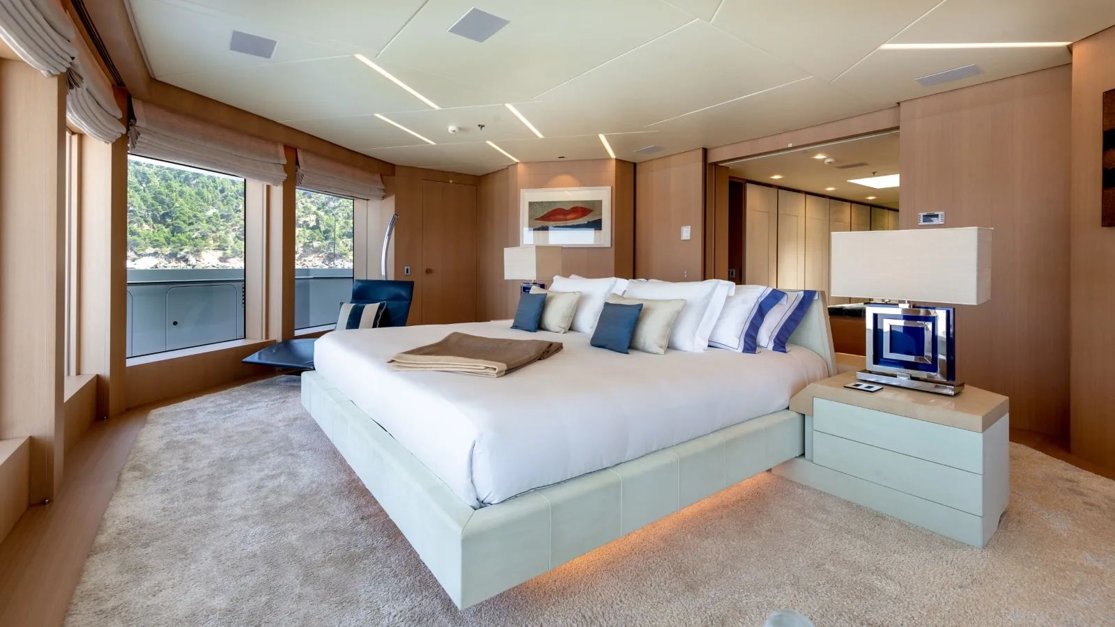 STELLA MARIS - photo 15 location yacht Saint-Tropez