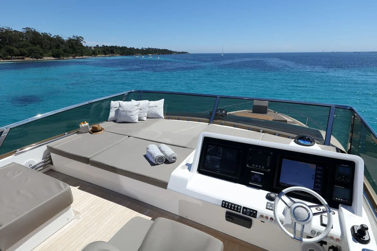 SUMMER BREEZE - photo 13 location yacht Saint-Tropez
