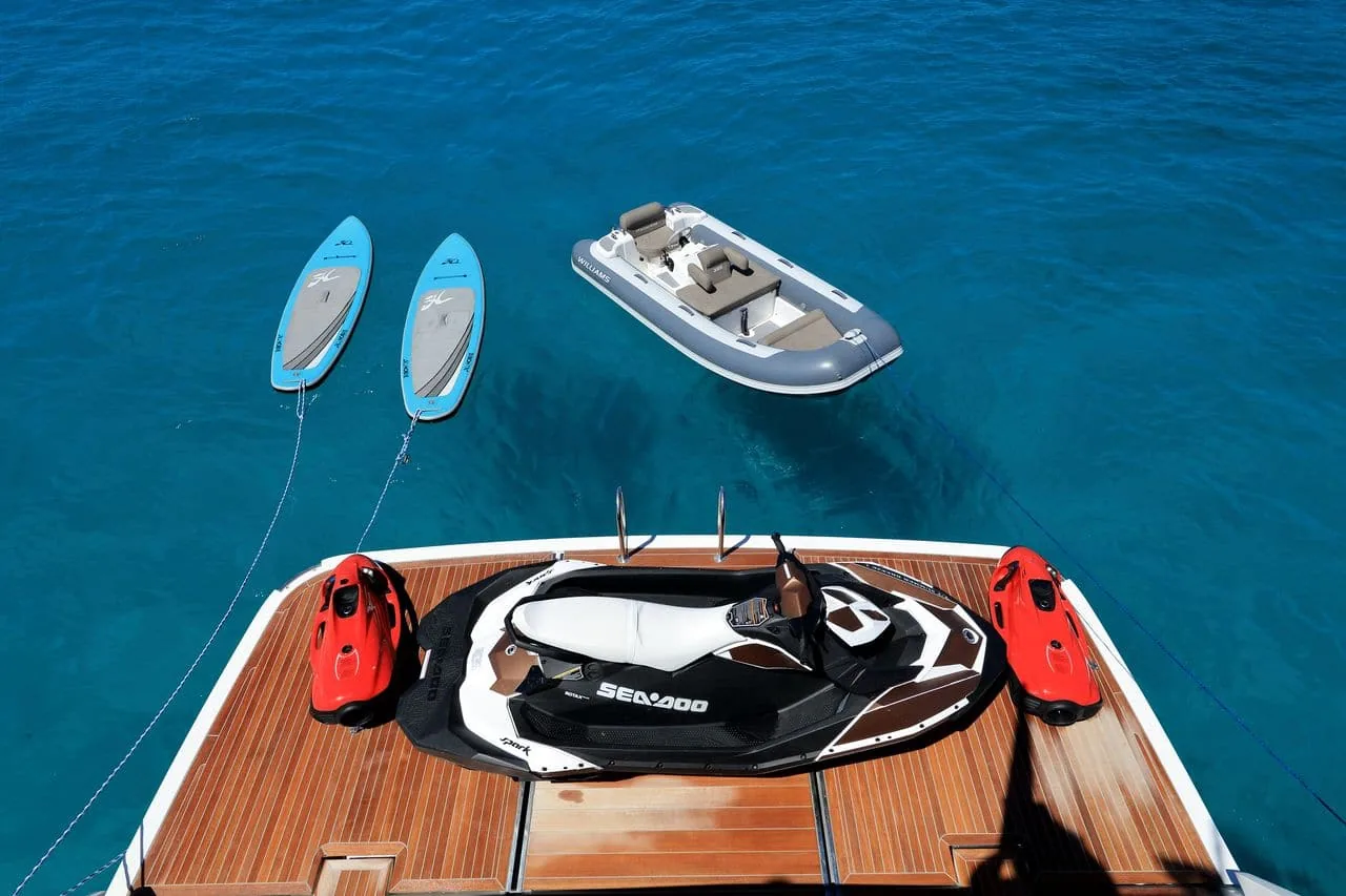 SUMMER BREEZE - photo 19 location yacht Saint-Tropez