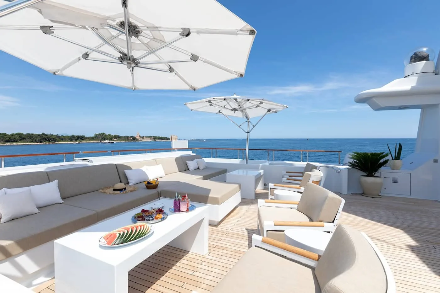 TREEHOUSE - photo 12 location yacht Saint-Tropez