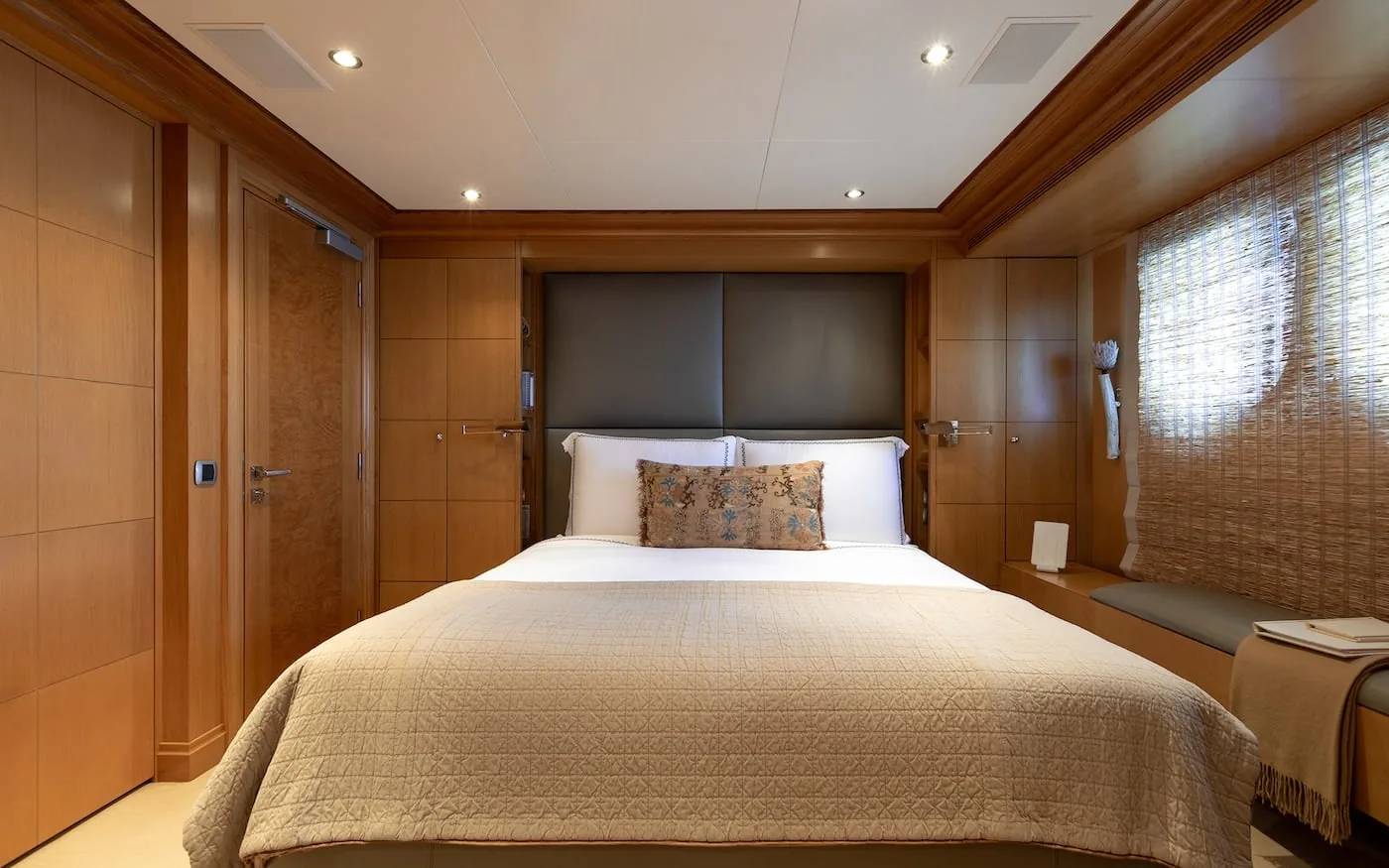 TREEHOUSE - photo 32 location yacht Saint-Tropez