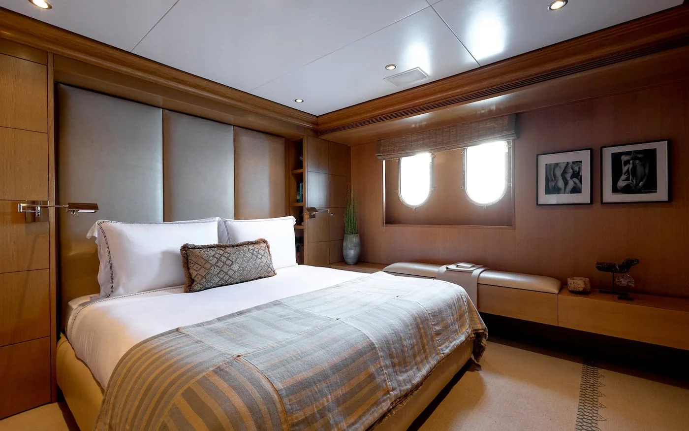TREEHOUSE - photo 33 location yacht Saint-Tropez