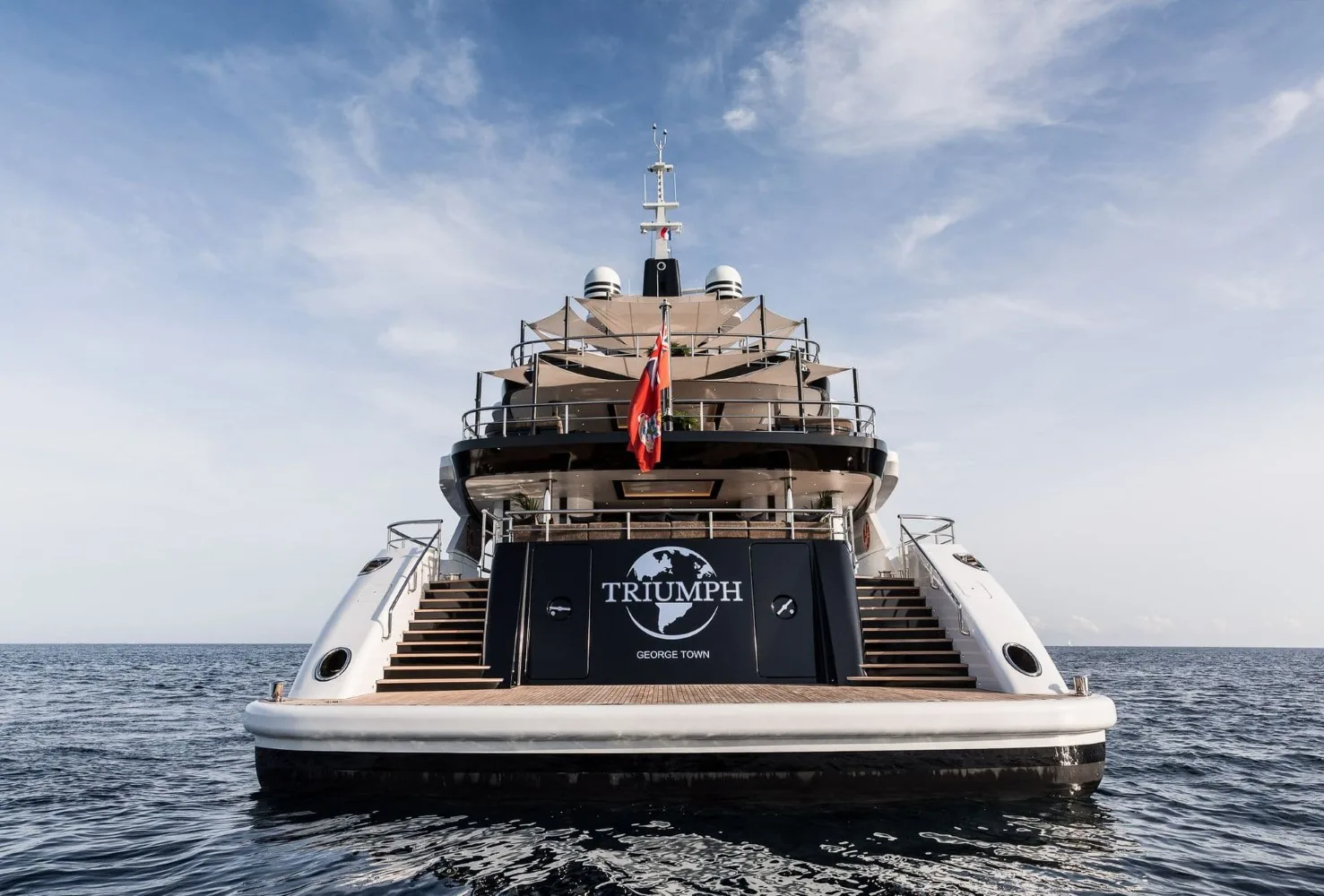 TRIUMPH - photo 10 location yacht Saint-Tropez