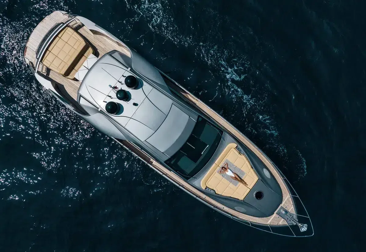 VELES - photo 3 location yacht Saint-Tropez