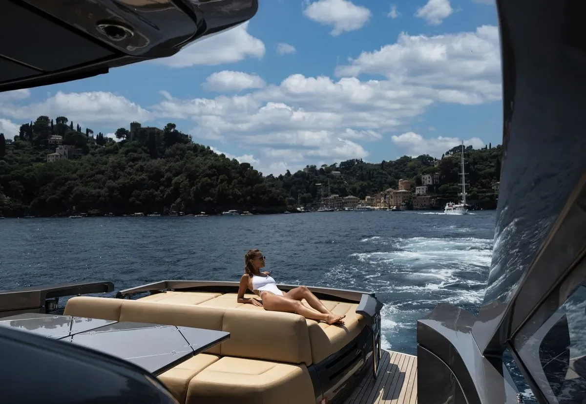 VELES - photo 7 location yacht Saint-Tropez