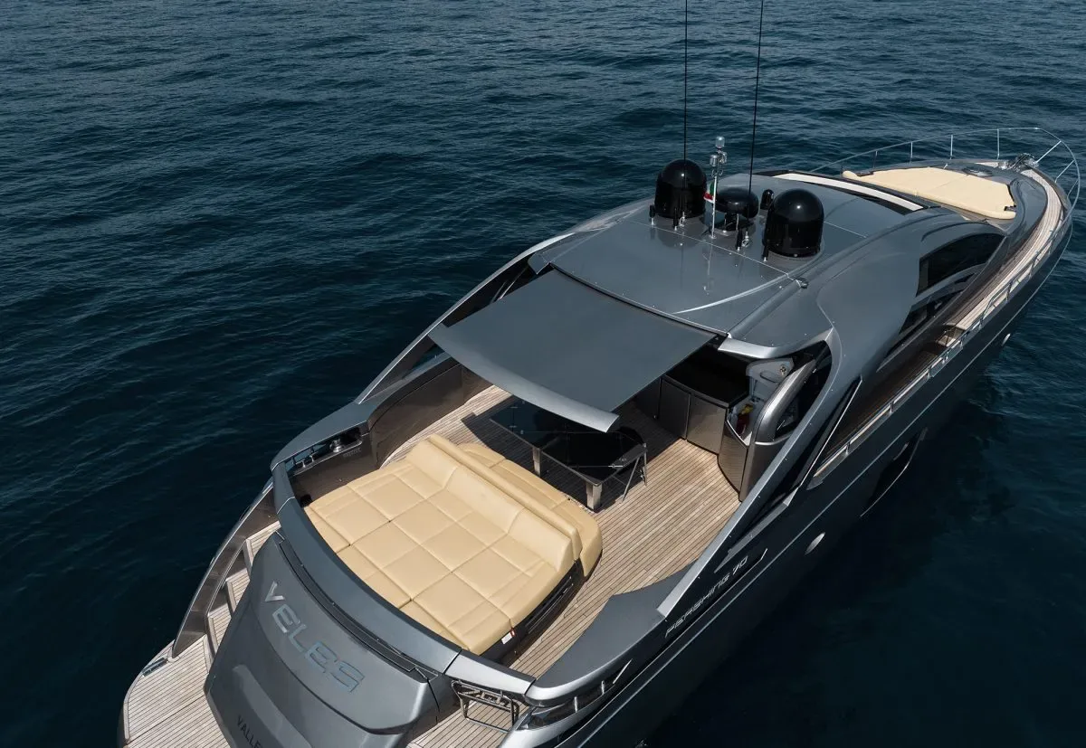 VELES - photo 10 location yacht Saint-Tropez