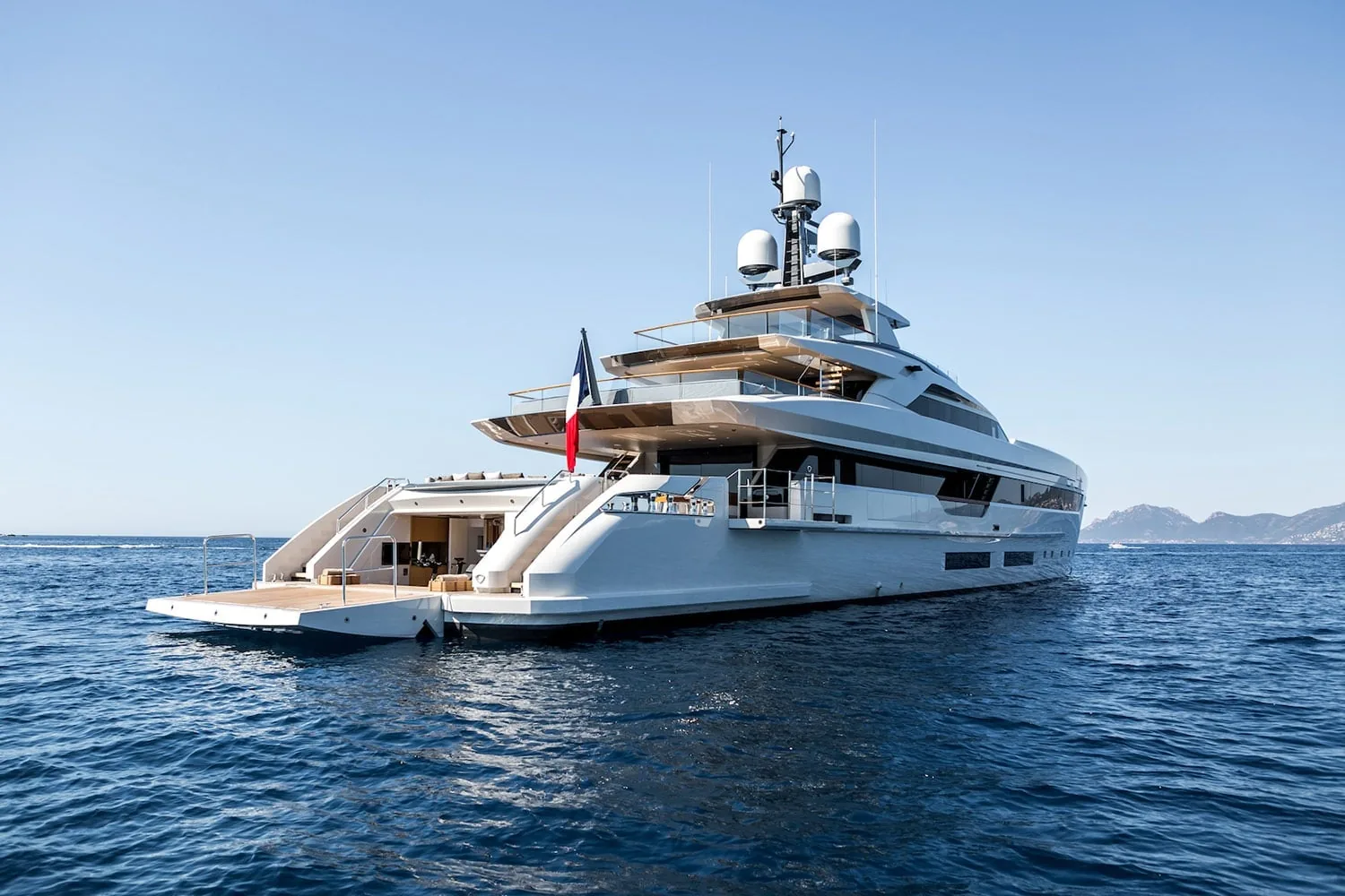VERTIGE - photo 8 location yacht Saint-Tropez