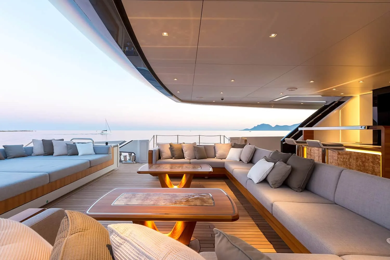 VERTIGE - photo 19 location yacht Saint-Tropez