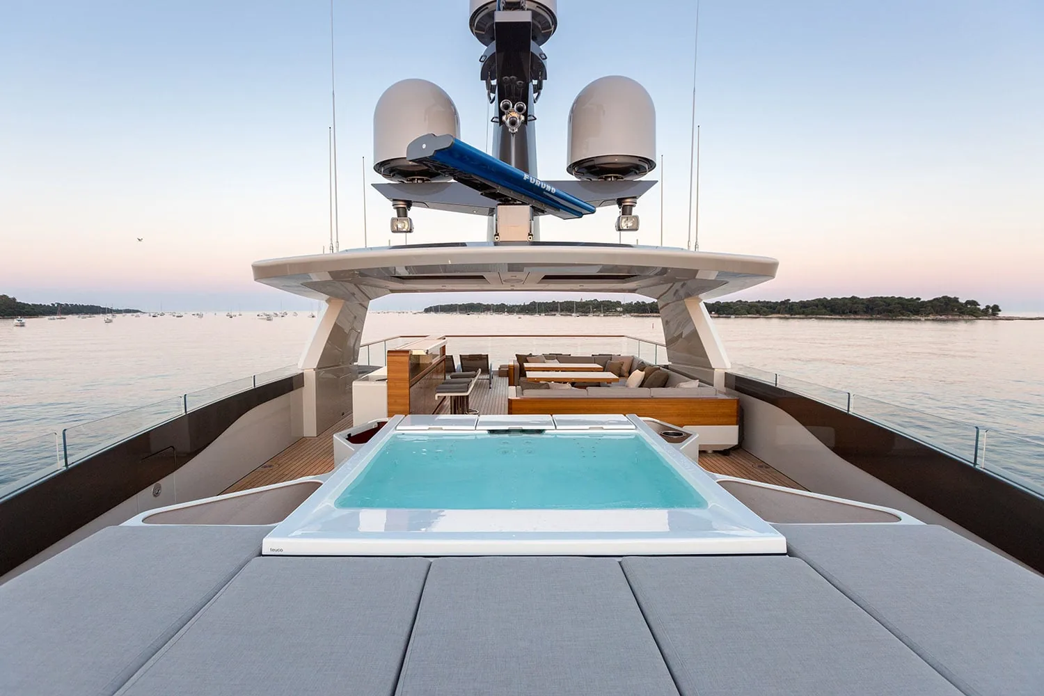 VERTIGE - photo 28 location yacht Saint-Tropez