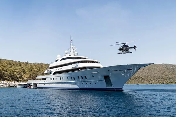 VICTORIOUS - location yacht Saint-Tropez