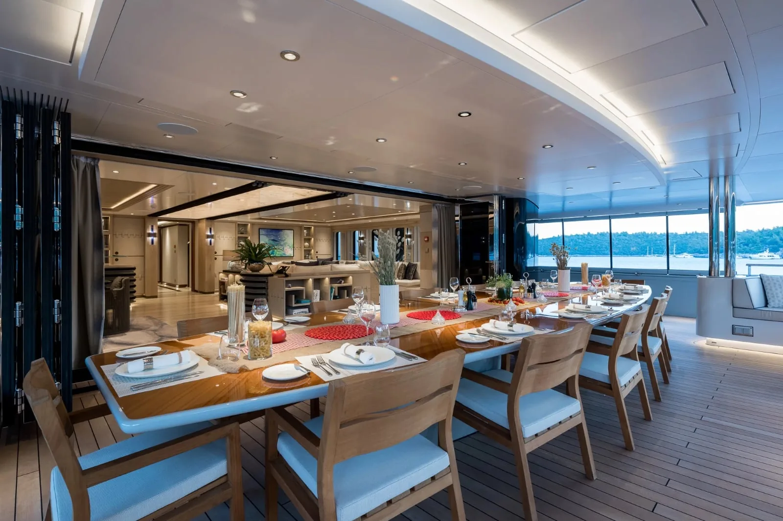 VICTORIOUS - photo 10 location yacht Saint-Tropez
